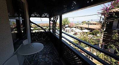 Club Titan Hotel Oda