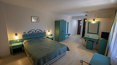 Club Titan Hotel Oda