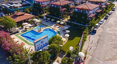 Club Titan Hotel Genel Görünüm