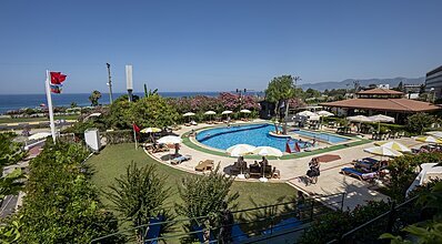 Club Titan Hotel Havuz / Deniz