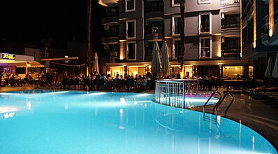 Club Viva Hotel Havuz / Deniz