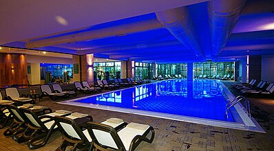 Commodore Elite Suites & Spa Havuz / Deniz