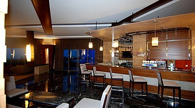 Commodore Elite Suites & Spa Yeme / İçme