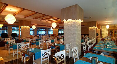 Commodore Elite Suites & Spa Yeme / İçme