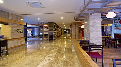 Commodore Elite Suites & Spa Yeme / İçme