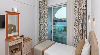 Contess By Faros Oda