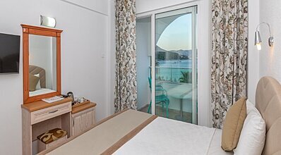 Contess By Faros Oda