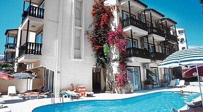 Contess By Faros Havuz / Deniz