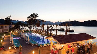 Cook`s Club Adaköy Havuz / Deniz