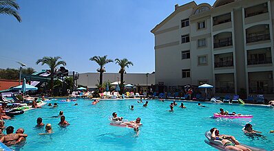 Costa Mare Suites Havuz / Deniz