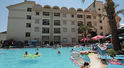 Costa Mare Suites Havuz / Deniz