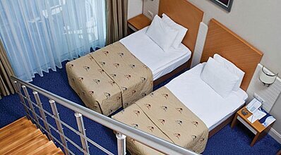 Crystal Admiral Resort Suites Spa Oda