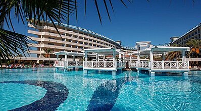 Crystal Admiral Resort Suites Spa Genel Görünüm