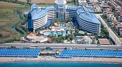 Crystal Admiral Resort Suites Spa Genel Görünüm