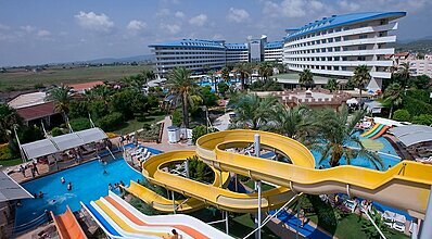 Crystal Admiral Resort Suites Spa Genel Görünüm