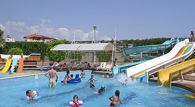 Crystal Admiral Resort Suites Spa Havuz / Deniz