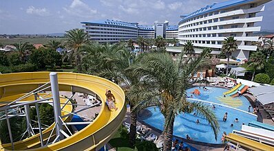 Crystal Admiral Resort Suites Spa Havuz / Deniz