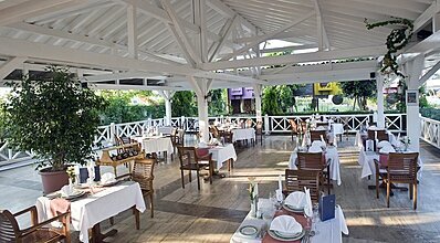 Crystal Admiral Resort Suites Spa Yeme / İçme