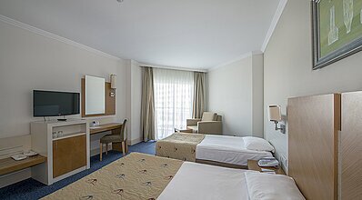 Crystal Admiral Resort Suites Spa Oda