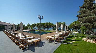 Cunda Despot Evi Havuz / Deniz