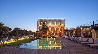 Cunda Despot Evi Havuz / Deniz