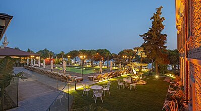 Cunda Despot Evi Havuz / Deniz