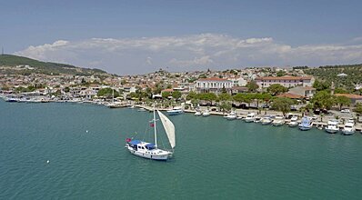 Cunda Despot Evi Havuz / Deniz