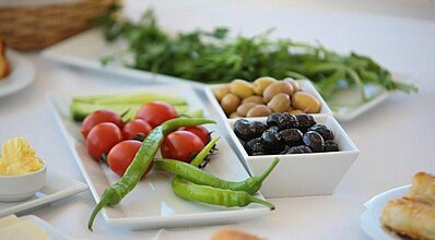 Cunda Kıvrak Otel Yeme / İçme