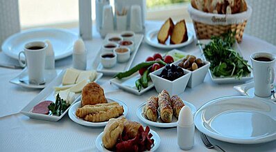 Cunda Kıvrak Otel Yeme / İçme