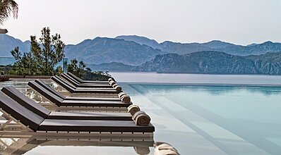 D-Hotel Maris Bay Havuz / Deniz