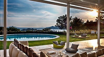 D-Hotel Maris Bay Havuz / Deniz