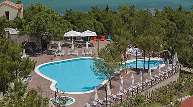 D Resort Murat Reis Ayvalık Havuz / Deniz