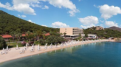 D Resort Murat Reis Ayvalık Havuz / Deniz
