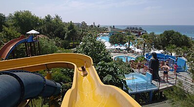 Delphin Botanik Hotel Havuz / Deniz