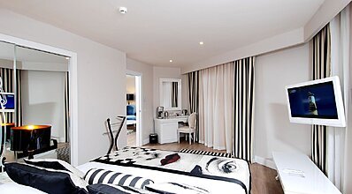 Delphin Imperial Lara Oda