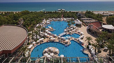 Delphin Palace De Luxe Collection Havuz / Deniz