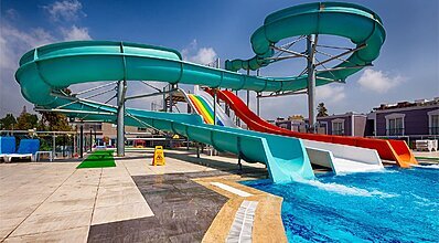 Doramar Resort & Aqua Tatil Köyü Havuz / Deniz