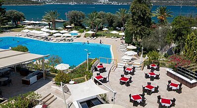 DoubleTree By Hilton Bodrum Işıl Club Resort Havuz / Deniz