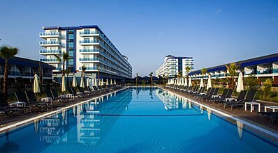 Eftalia Marin Resort Havuz / Deniz