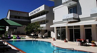 Ege Tulip Cesme Havuz / Deniz