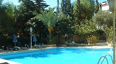 Ekici Hotel Havuz / Deniz