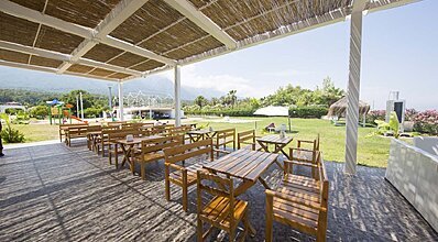 Elamir Resort Hotel Havuz / Deniz