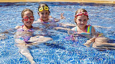 Elamir Resort Hotel Havuz / Deniz