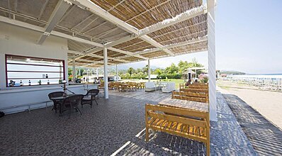 Elamir Resort Hotel Havuz / Deniz