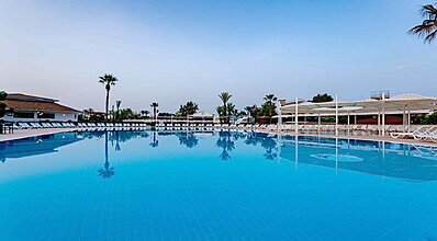 Euphoria Palm Beach Resort Havuz / Deniz