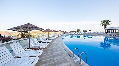 Family Belvedere Hotel Havuz / Deniz