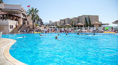 Family Belvedere Hotel Havuz / Deniz