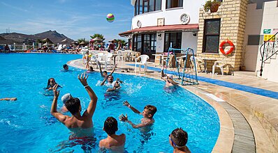 Family Belvedere Hotel Havuz / Deniz