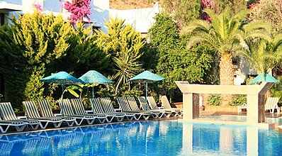 Flora Otel Bodrum Havuz / Deniz
