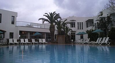 Flora Otel Bodrum Havuz / Deniz